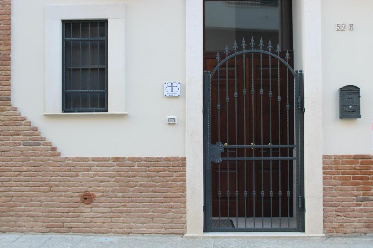 B&B Bianco Apartments Orta Nova Zewnętrze zdjęcie